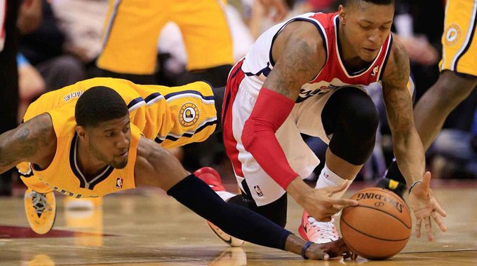 NBA季后赛激战正酣，青年军逆袭掀翻卫冕冠军